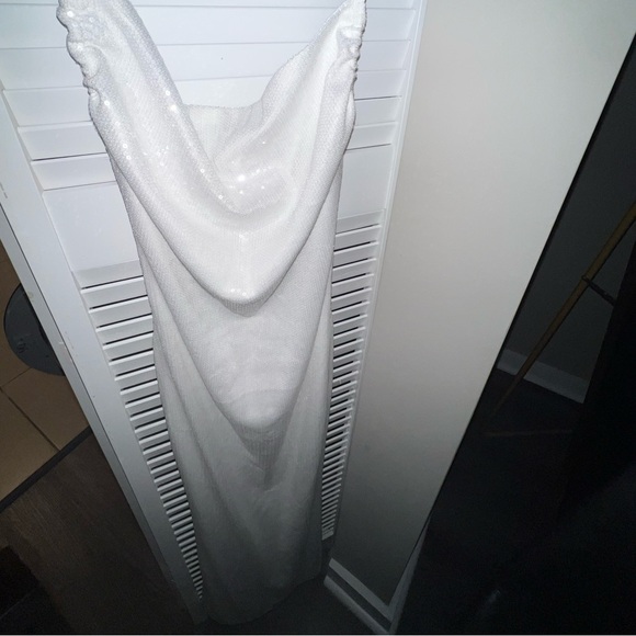 NWOT EDIKTED Sequin Open Back Maxi Dress! - Picture 7 of 7